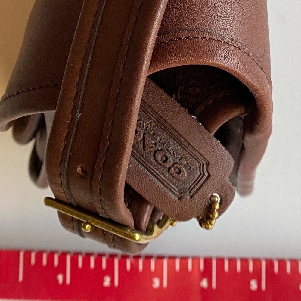 Coach Vintage Rambler's Legacy Mahogany Brown Shoulder Bag - Picture 4 of 7